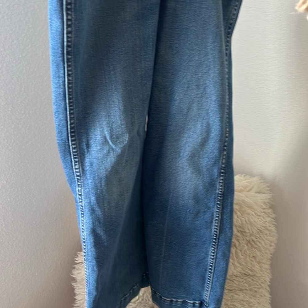 Wrangler jeans. - Picture 2 of 2